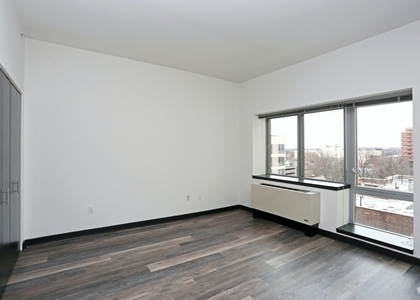1 Bedroom, Jamaica Rental in NYC for $2,285 - Photo 1