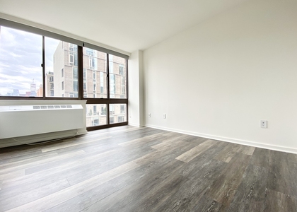 2 Bedrooms, Hell's Kitchen Rental in NYC for $5,975 - Photo 1