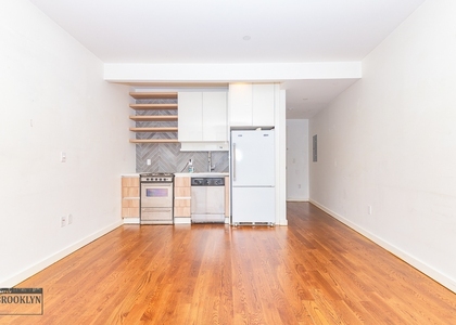 1 Bedroom, Greenpoint Rental in NYC for $4,200 - Photo 1