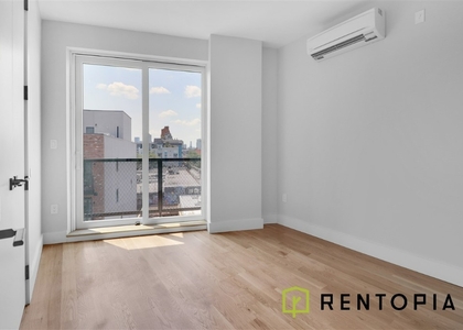 2 Bedrooms, Greenpoint Rental in NYC for $4,583 - Photo 1