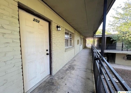 2 Bedrooms, Tobin Hill Rental in San Antonio, TX for $900 - Photo 1