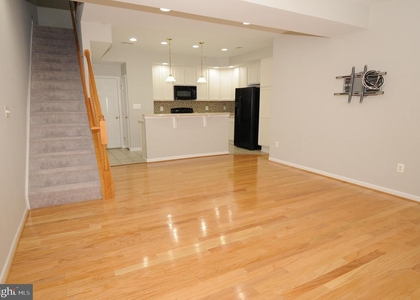 3 Bedrooms, Elkridge Rental in Baltimore, MD for $2,600 - Photo 1