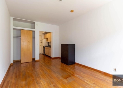 Studio, Hell's Kitchen Rental in NYC for $2,500 - Photo 1
