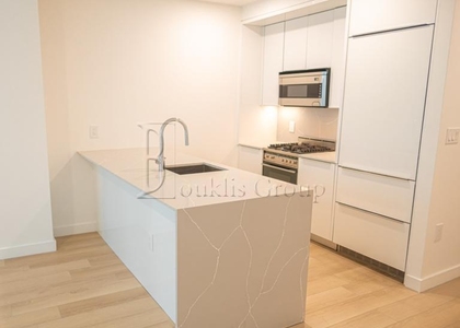 2 Bedrooms, Financial District Rental in NYC for $7,800 - Photo 1
