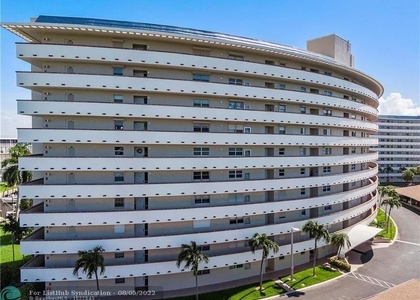 2 Bedrooms, Hillsboro Cove Condominiums Rental in Miami, FL for $3,000 - Photo 1