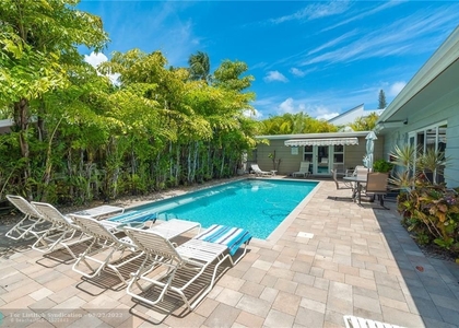 6 Bedrooms, Lake Ridge Rental in Miami, FL for $15,000 - Photo 1