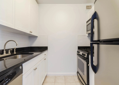 2 Bedrooms, Lincoln Square Rental in NYC for $5,946 - Photo 1