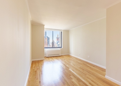2 Bedrooms, Theater District Rental in NYC for $6,595 - Photo 1