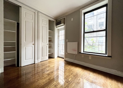 2 Bedrooms, Lower East Side Rental in NYC for $4,000 - Photo 1
