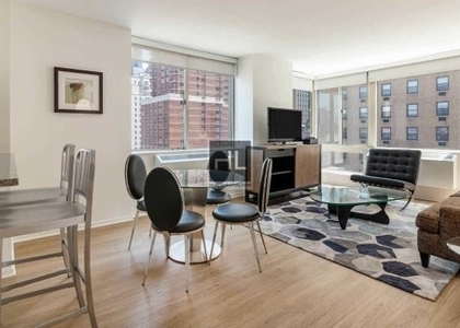 2 Bedrooms, Hell's Kitchen Rental in NYC for $6,706 - Photo 1