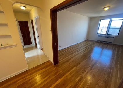 2 Bedrooms, Rego Park Rental in NYC for $2,400 - Photo 1