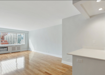 2 Bedrooms, Upper East Side Rental in NYC for $6,695 - Photo 1