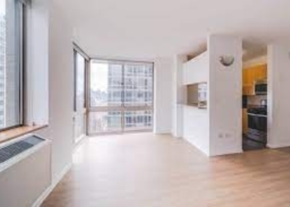 3 Bedrooms, Chelsea Rental in NYC for $8,260 - Photo 1