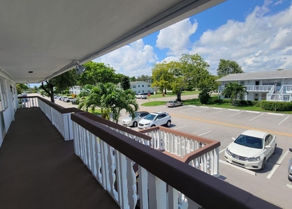 2 Bedrooms, Newport Condominiums Rental in Miami, FL for $1,600 - Photo 1