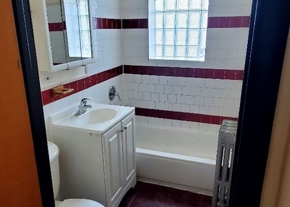 2 Bedrooms, Englewood Rental in Chicago, IL for $1,200 - Photo 1