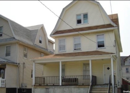 2 Bedrooms, Arverne Rental in NYC for $2,800 - Photo 1