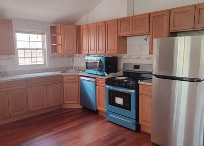 3 Bedrooms, Highland Park Rental in NYC for $2,700 - Photo 1