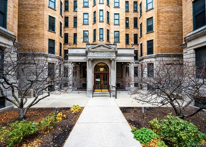 2 Bedrooms, Lake View East Rental in Chicago, IL for $3,950 - Photo 1