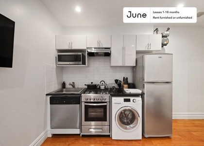 2 Bedrooms, Hell's Kitchen Rental in NYC for $4,525 - Photo 1