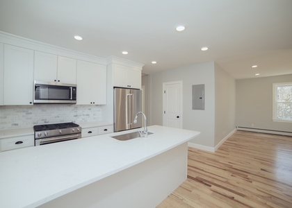 2 Bedrooms, Chestnut Hill Rental in Boston, MA for $2,800 - Photo 1