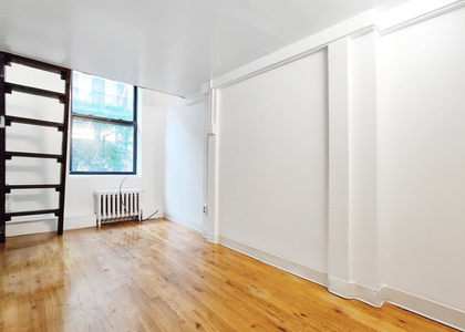 3 Bedrooms, Greenwich Village Rental in NYC for $4,000 - Photo 1