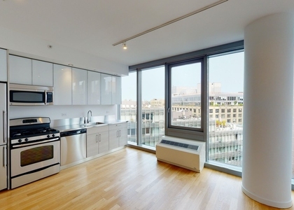 2 Bedrooms, Hell's Kitchen Rental in NYC for $6,475 - Photo 1