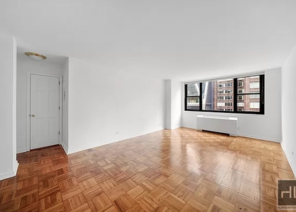 Studio, Hell's Kitchen Rental in NYC for $3,275 - Photo 1