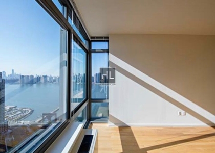 3 Bedrooms, Hunters Point Rental in NYC for $7,612 - Photo 1