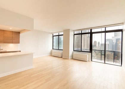 W 48th St - Photo 1