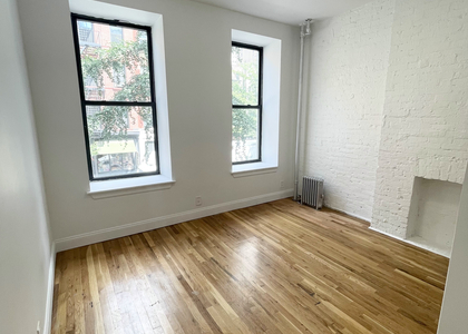 2 Bedrooms, Hell's Kitchen Rental in NYC for $5,300 - Photo 1