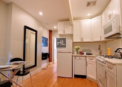 2 Bedrooms, West Village Rental in NYC for $3,200 - Photo 1