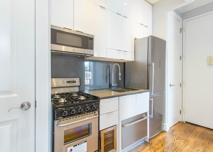 2 Bedrooms, East Village Rental in NYC for $5,495 - Photo 1