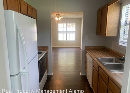 2 Bedrooms, Kirby Rental in San Antonio, TX for $999 - Photo 1