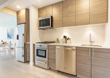 W 48th St - Photo 1