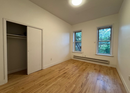 828 Halsey Street - Photo 1