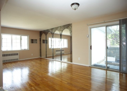 3 Bedrooms, Hicksville Rental in Long Island, NY for $950 - Photo 1