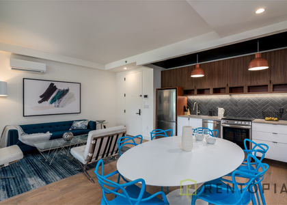 824 Lexington Avenue - Photo 1