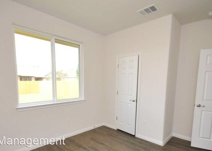 3 Bedrooms, Taylor Rental in Austin-Round Rock Metro Area, TX for $2,050 - Photo 1