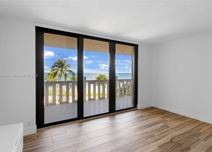 2 Bedrooms, Village of Key Biscayne Rental in Miami, FL for $6,000 - Photo 1