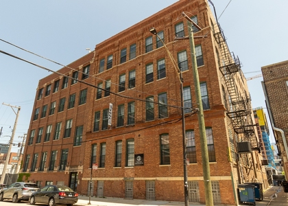 2 Bedrooms, Fulton Market Rental in Chicago, IL for $4,100 - Photo 1