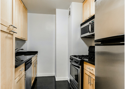 East 16th Street - Photo 1