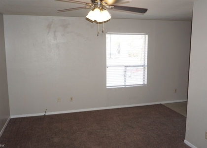 2 Bedrooms, Cedar Ridge Rental in Bryan-College Station Metro Area, TX for $675 - Photo 1