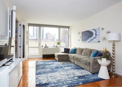 2 Bedrooms, Upper East Side Rental in NYC for $5,500 - Photo 1