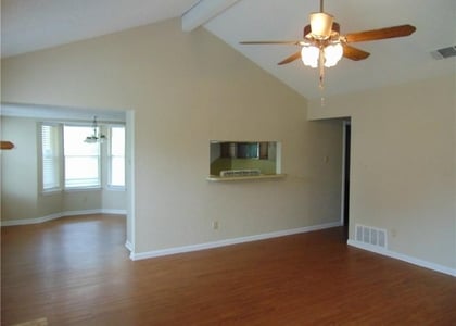 3 Bedrooms, Village at Western Oaks Rental in Austin-Round Rock Metro Area, TX for $1,950 - Photo 1
