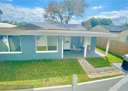 3 Bedrooms, South Middle River Rental in Miami, FL for $3,300 - Photo 1