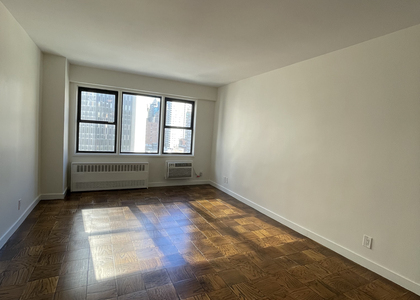 East 36th street - Photo 1
