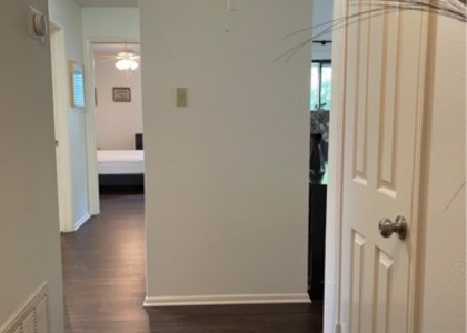 2 Bedrooms, Spyglass Hill Condominiums Rental in San Antonio, TX for $1,400 - Photo 1