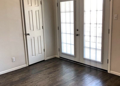 3 Bedrooms, Oak Hills Rental in San Antonio, TX for $1,500 - Photo 1
