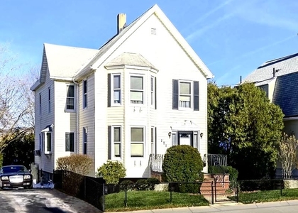 4 Bedrooms, South Medford Rental in Boston, MA for $3,800 - Photo 1