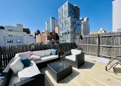 2 Bedrooms, East Village Rental in NYC for $6,250 - Photo 1